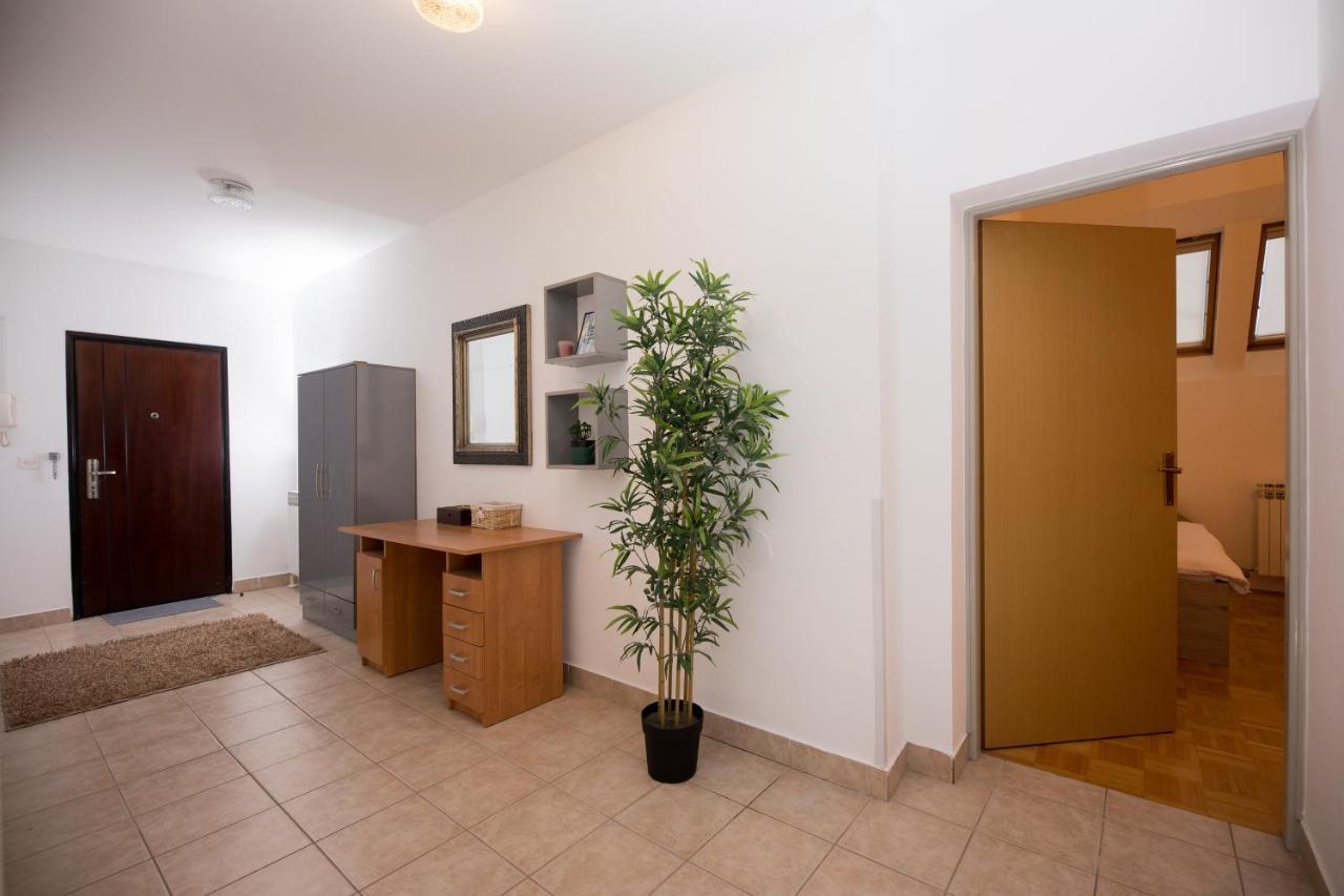 شقة أوسييك  في Apartman Ana المظهر الخارجي الصورة